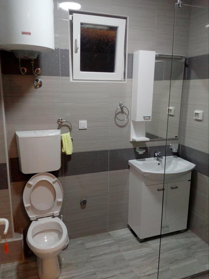 Apartmani M&V Sutomore Exterior foto